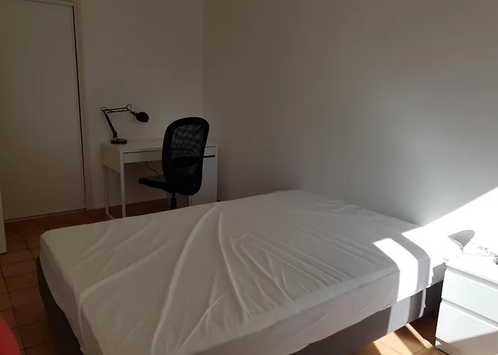 Standard 3 Avec Lit Double 3 A 6 Personnes * Nancy